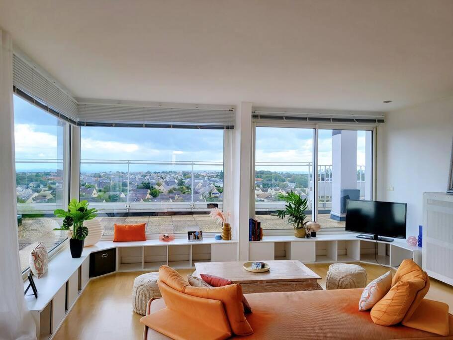 Penthouse/ Rooftop Ocean View